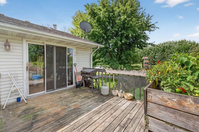 604 Robin Drive, Sun Prairie, WI 53590