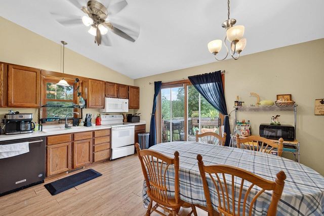 604 Robin Drive, Sun Prairie, WI 53590