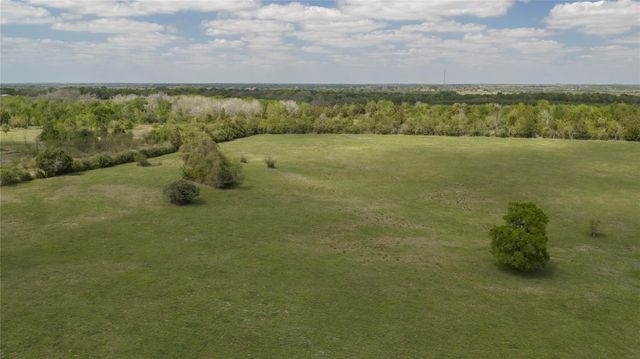 1 Dairy Farm Road, Chappell Hill, TX 77426