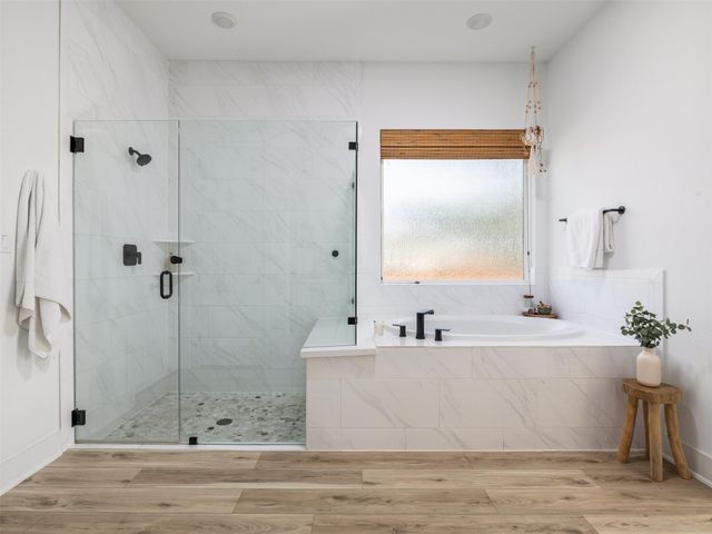 1308 Pink Granite BLVD, Dripping Springs, TX 78620