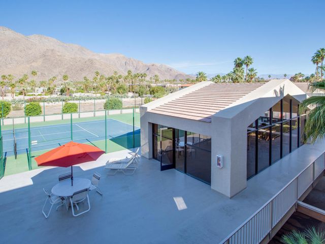 255 S Avenida Caballeros 302, Palm Springs, CA 92262