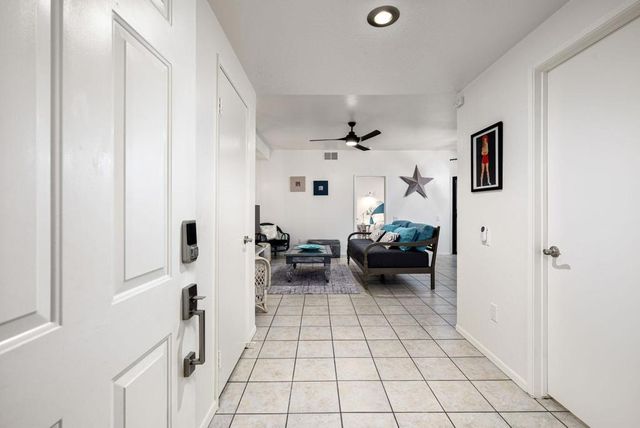 255 S Avenida Caballeros 302, Palm Springs, CA 92262