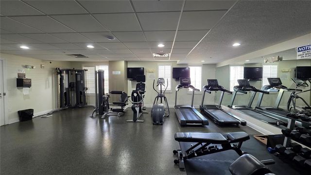 628 CLEVELAND STREET 905, Clearwater, FL 33755