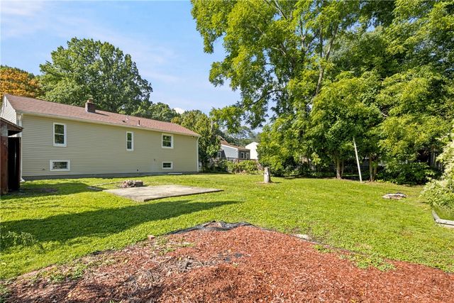 9 Atlantic Avenue, North Providence, RI 02904