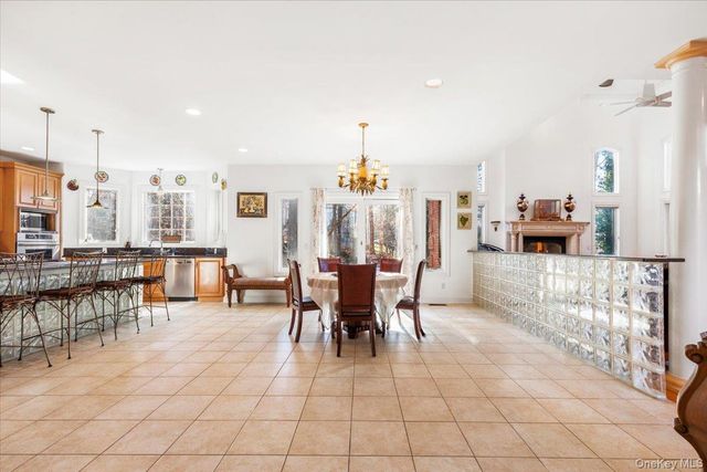 3 Vandalay Court, Scarsdale, NY 10583