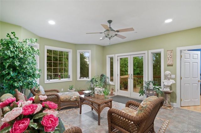 3 Vandalay Court, Scarsdale, NY 10583