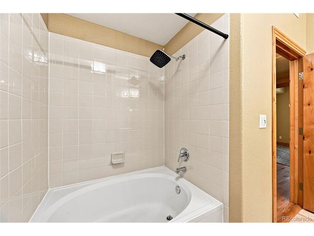9079 E Panorama Cir 414, Englewood, CO 80112