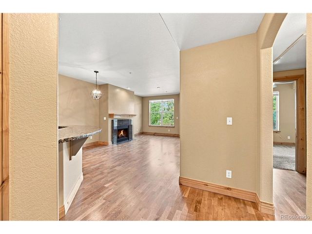 9079 E Panorama Cir 414, Englewood, CO 80112