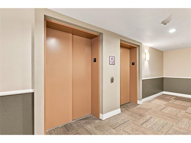 9079 E Panorama Cir 414, Englewood, CO 80112