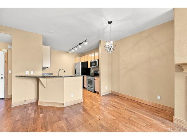 9079 E Panorama Cir 414, Englewood, CO 80112