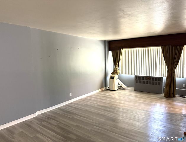 80 Cartright Street 1G, Bridgeport, CT 06604