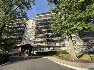 80 Cartright Street 1G, Bridgeport, CT 06604