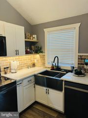 7861 RED LION WAY, Pasadena, MD 21122