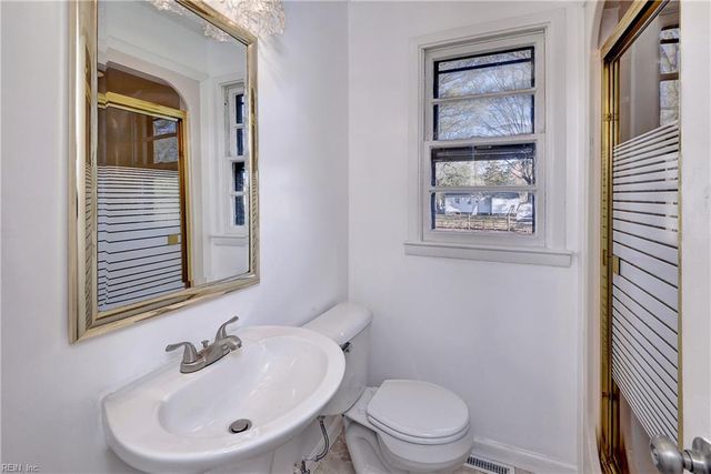 707 72nd ST, Newport News, VA 23605