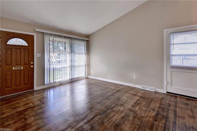 707 72nd ST, Newport News, VA 23605