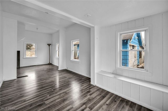 12831 Carrington Avenue, Cleveland, OH 44135