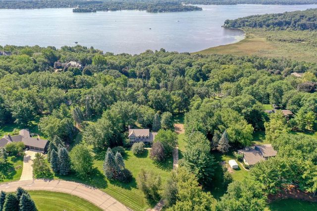 N41W27751 Ishnala TRAIL, Pewaukee, WI 53072