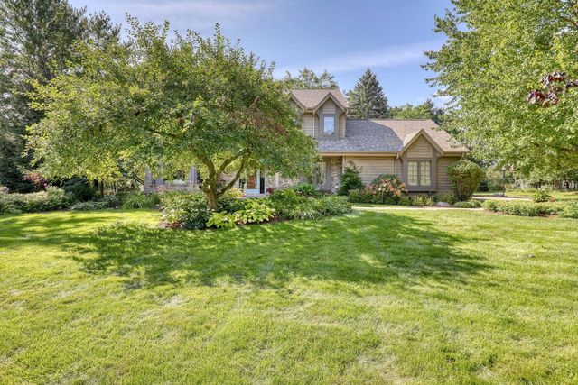 N41W27751 Ishnala TRAIL, Pewaukee, WI 53072