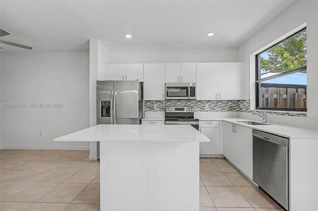 13250 SW 285th St, Homestead, FL 33033