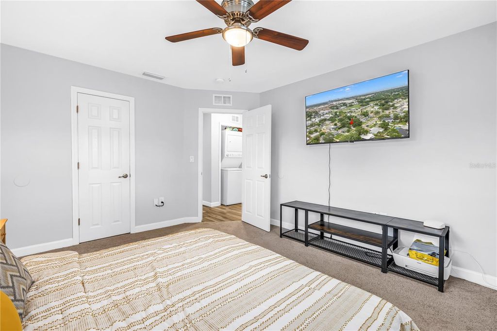 Image 18 of property listing at 4411 W LEILA AVENUE, Tampa, FL 33616