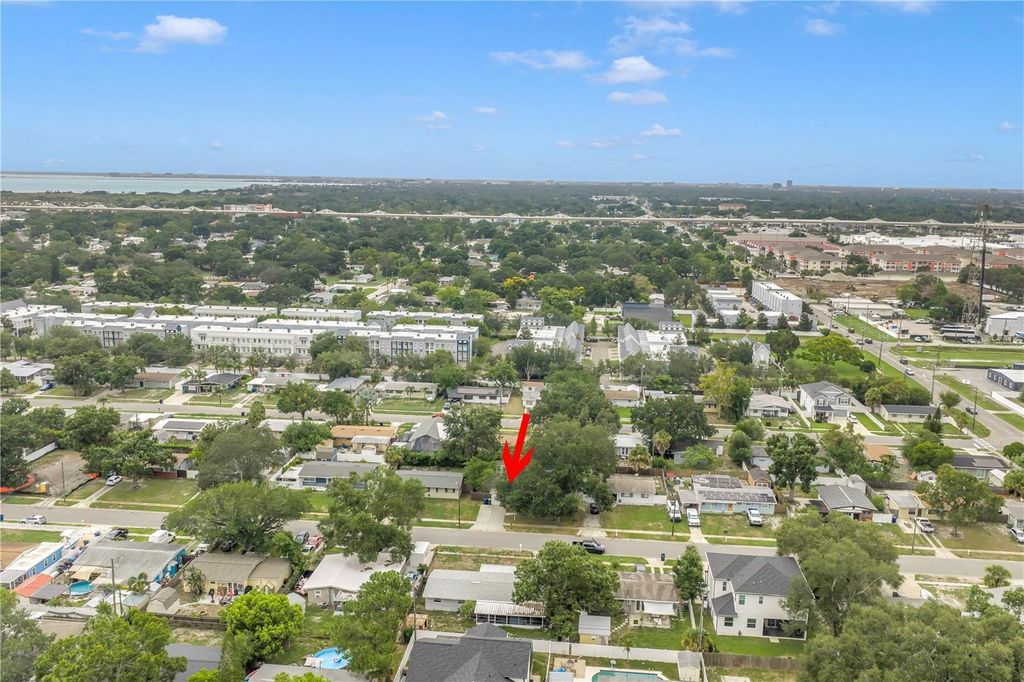 Image 45 of property listing at 4411 W LEILA AVENUE, Tampa, FL 33616