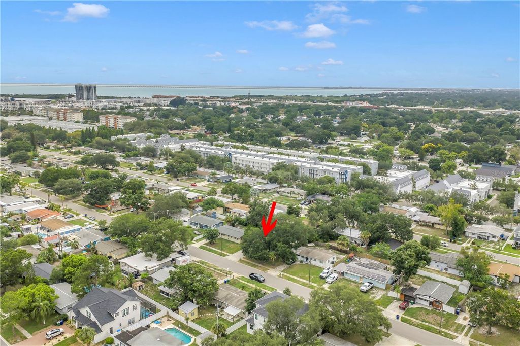 Image 46 of property listing at 4411 W LEILA AVENUE, Tampa, FL 33616