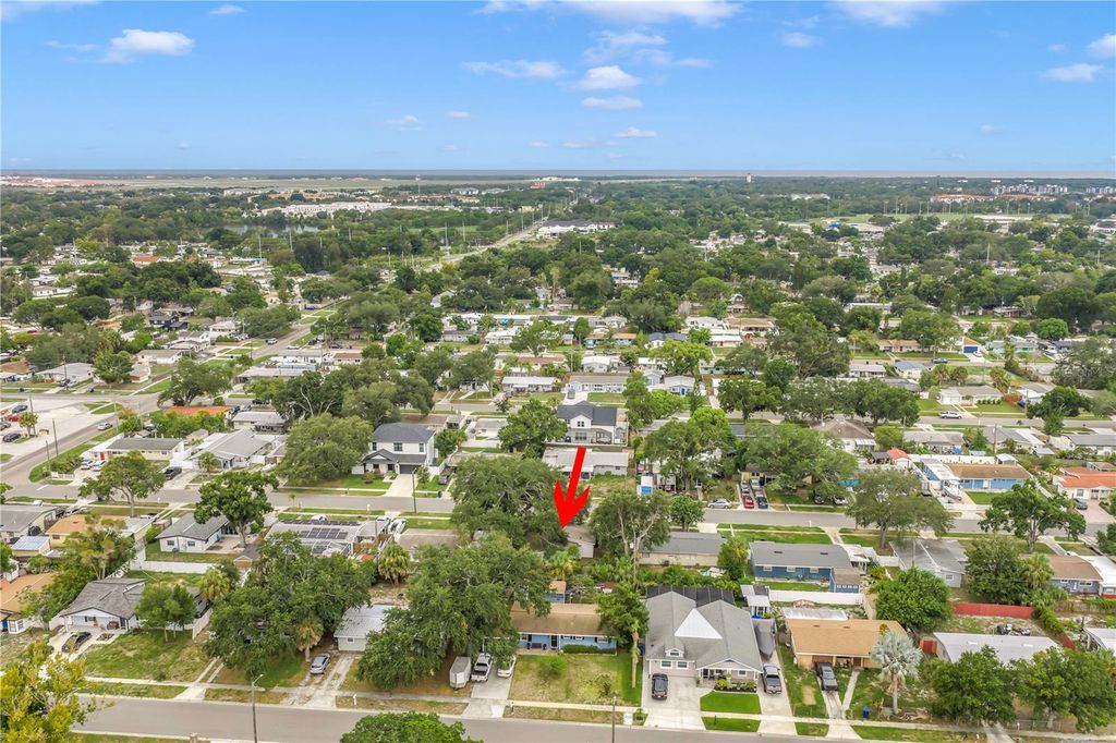 Image 50 of property listing at 4411 W LEILA AVENUE, Tampa, FL 33616