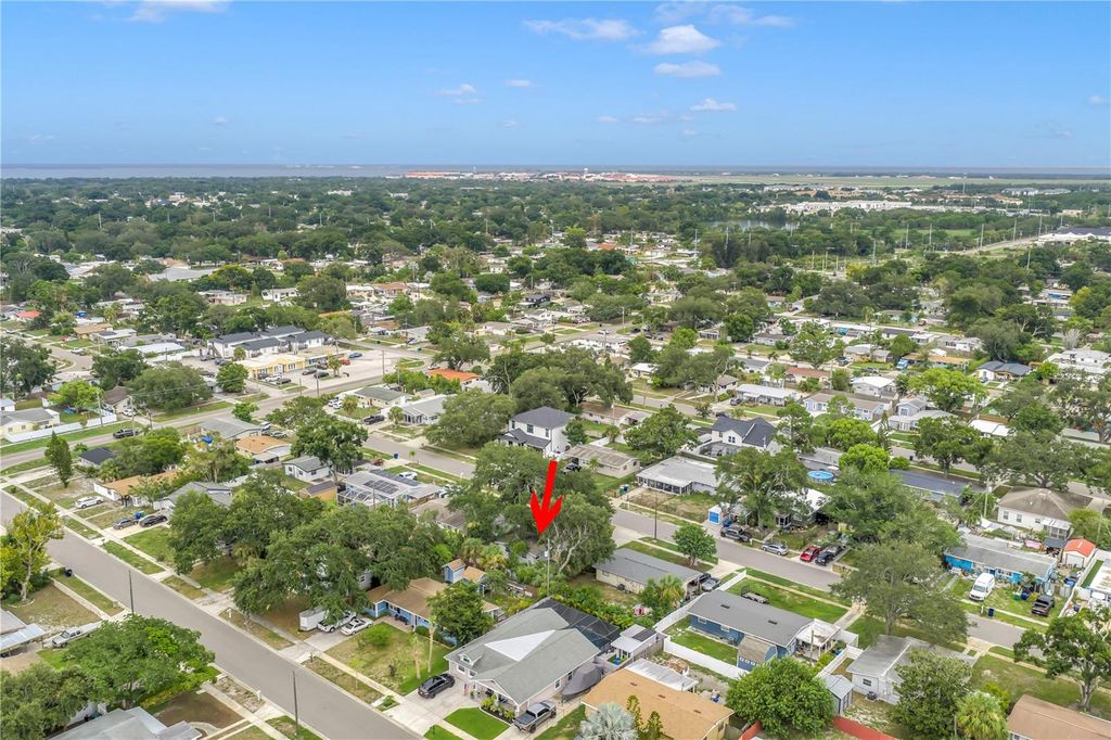 Image 51 of property listing at 4411 W LEILA AVENUE, Tampa, FL 33616
