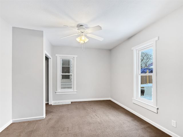 819 Cleveland Avenue, Des Moines, IA 50316