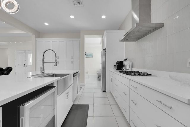 5845 Whippoorwill Circle, Westlake, FL 33470