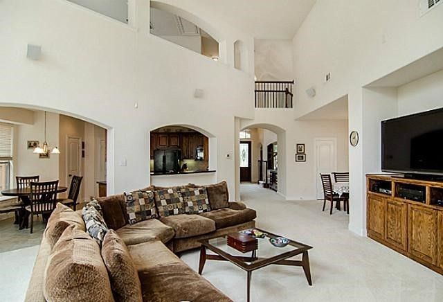 1822 BREEDS HILL, Garland, TX 75040