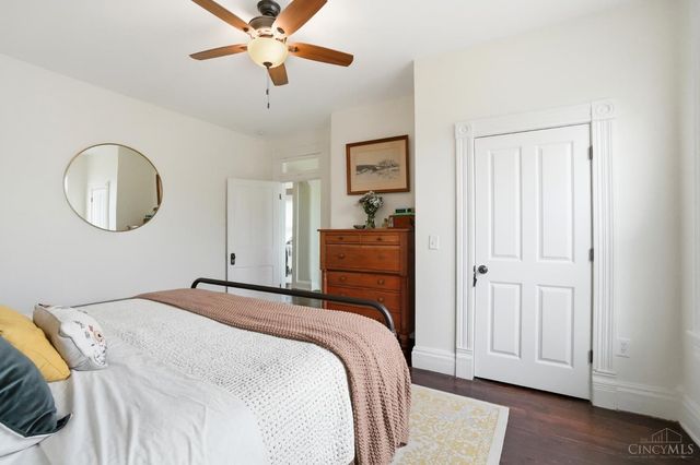 10 S east, Lebanon, OH 45036