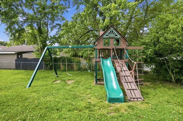 10 S east, Lebanon, OH 45036