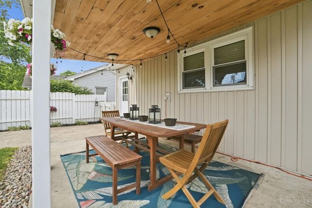 10 S east, Lebanon, OH 45036