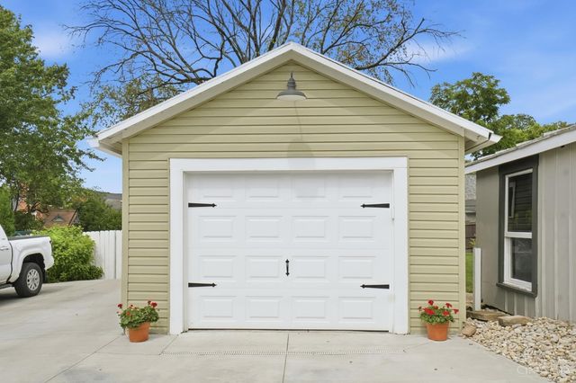 10 S east, Lebanon, OH 45036