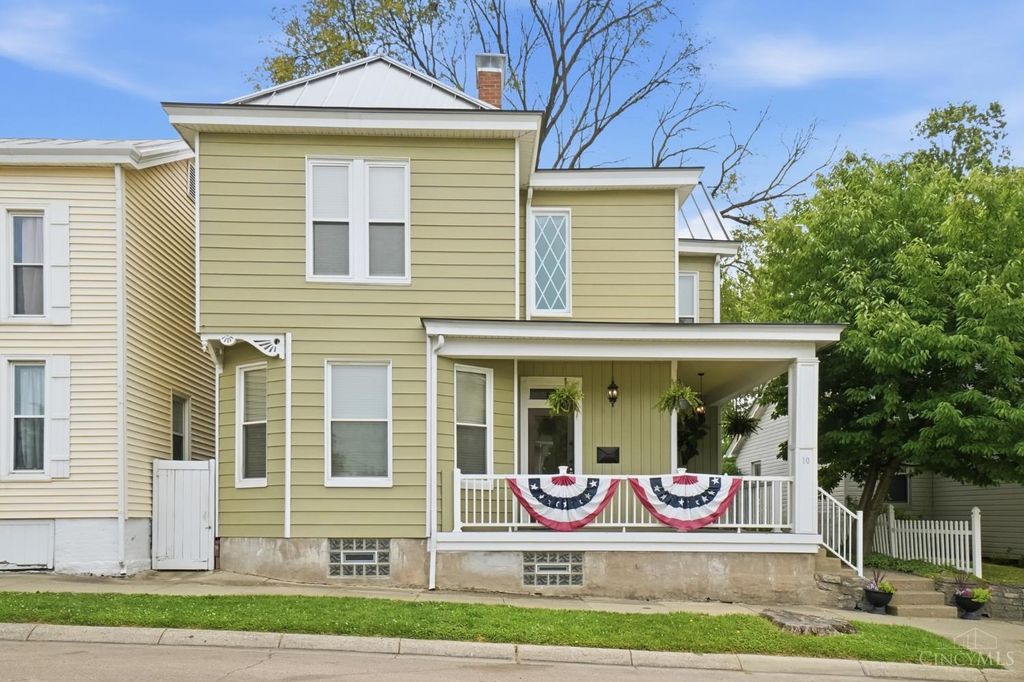 10 S east, Lebanon, OH 45036