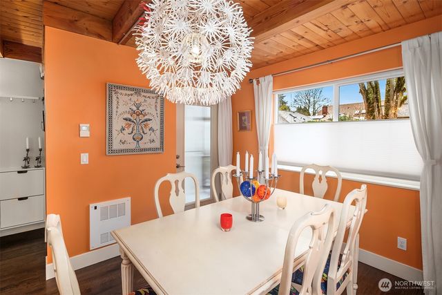 3010 NE 55th Street, Seattle, WA 98105