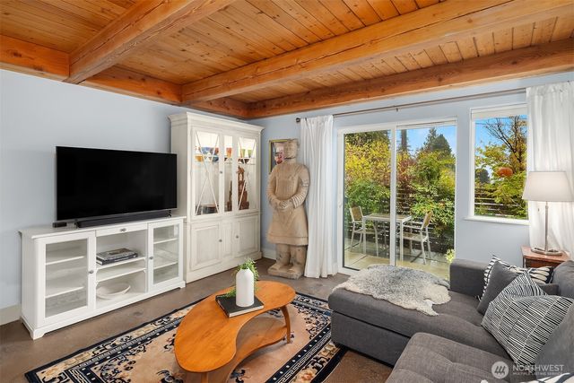 3010 NE 55th Street, Seattle, WA 98105