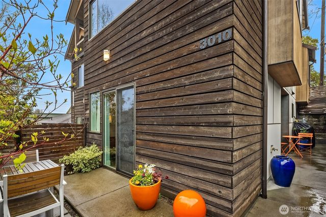 3010 NE 55th Street, Seattle, WA 98105