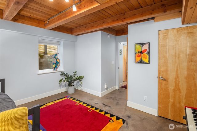 3010 NE 55th Street, Seattle, WA 98105