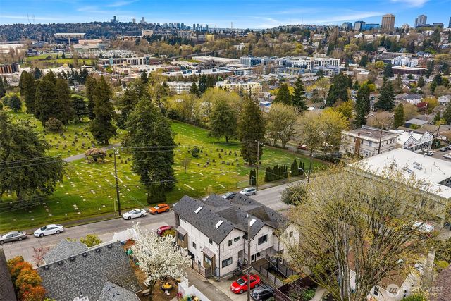 3010 NE 55th Street, Seattle, WA 98105