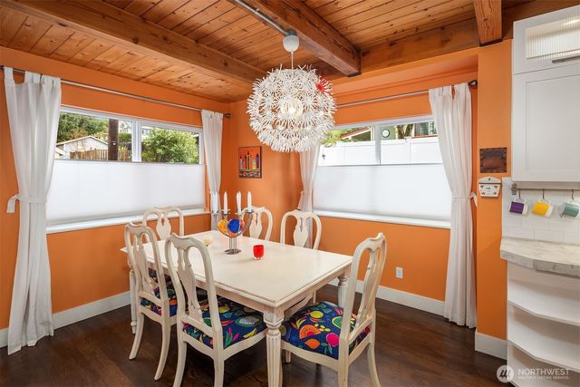 3010 NE 55th Street, Seattle, WA 98105