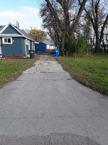 321 19th Street N, Fargo, ND 58102