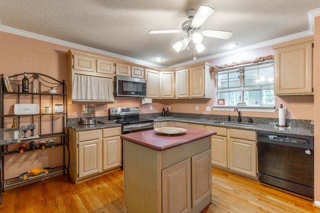 5406 Lodestone Drive, Ooltewah, TN 37363