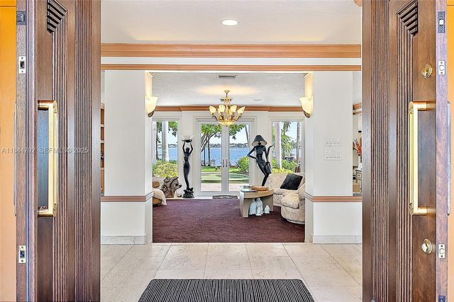 5900 Pennock Point Road, Jupiter, FL 33458