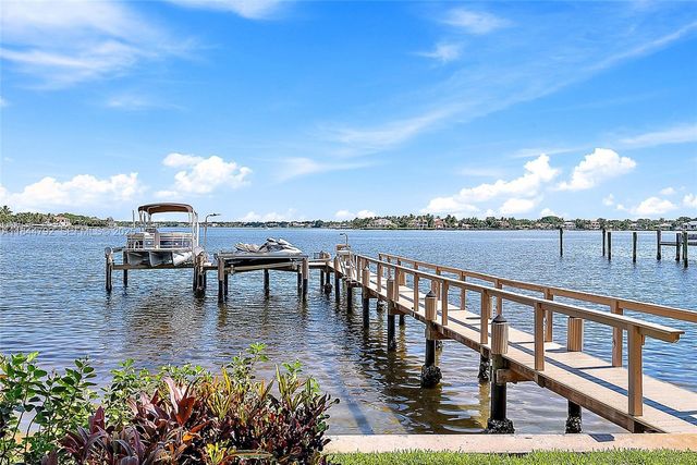 5900 Pennock Point Road, Jupiter, FL 33458