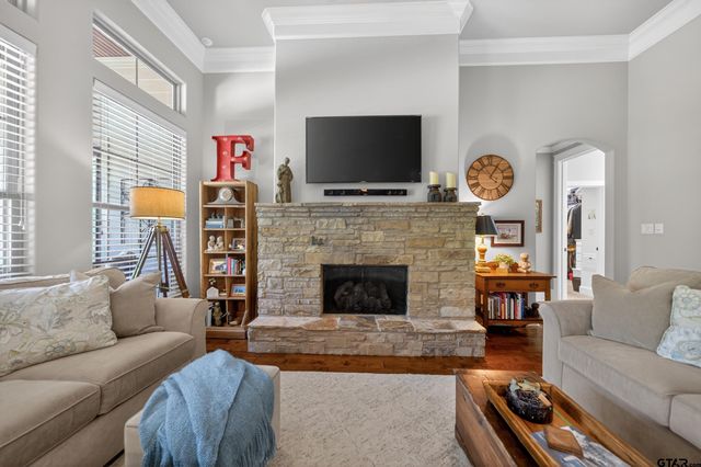 268 Oak Grove Way, Bullard, TX 75757