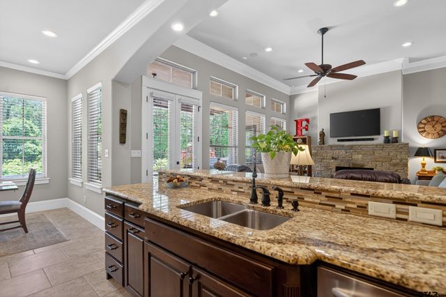 268 Oak Grove Way, Bullard, TX 75757