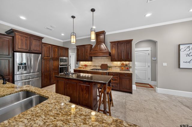 268 Oak Grove Way, Bullard, TX 75757