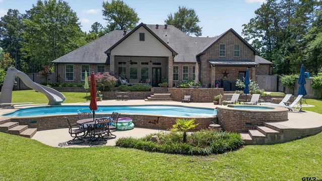 268 Oak Grove Way, Bullard, TX 75757